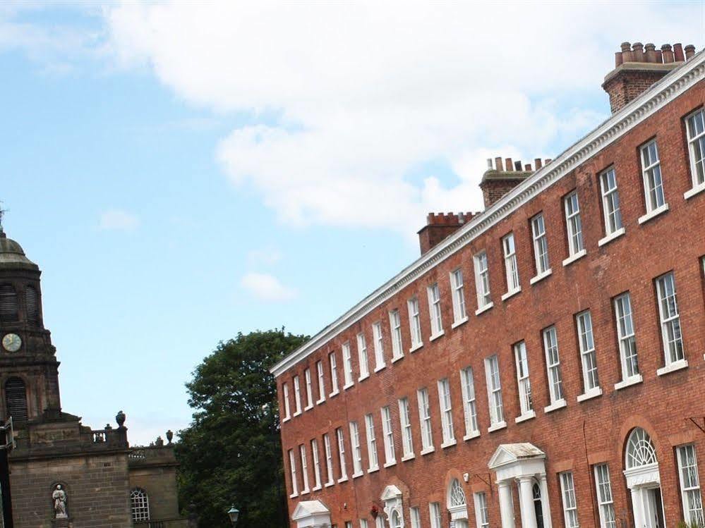 Lux Aparts Wakefield Central Exterior photo